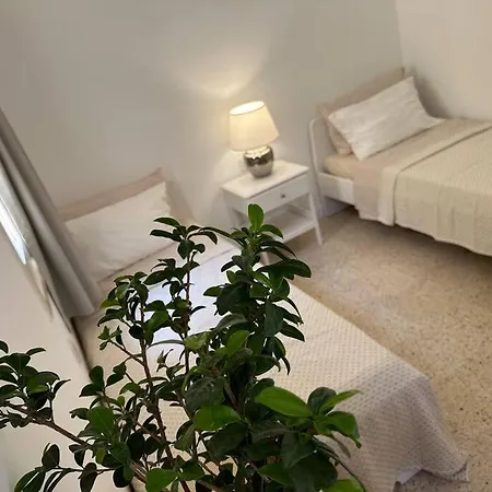 Djamant - Family Friendly Maisonette Appartement *