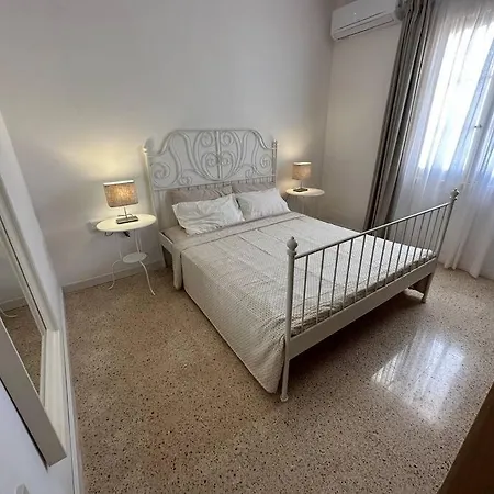 Lägenhet Djamant - Family Friendly Maisonette *