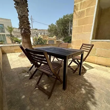 Djamant - Family Friendly Maisonette *