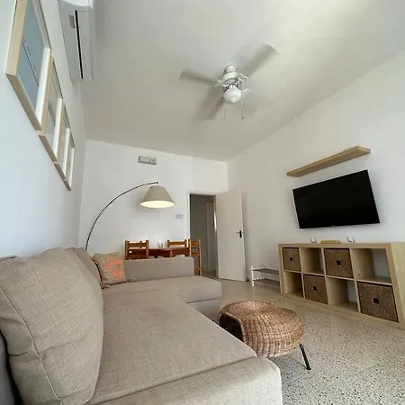 Djamant - Family Friendly Maisonette Apartment *